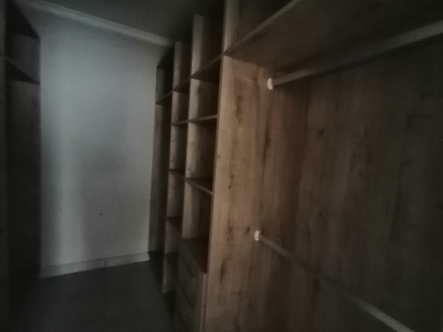 4 Bedroom Property for Sale in Bloemspruit Free State